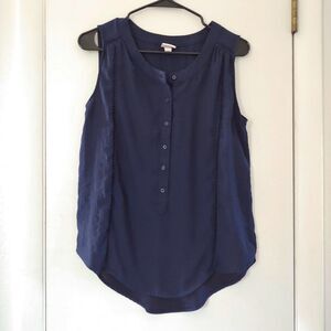 merona navy blue square cutout button up tank top